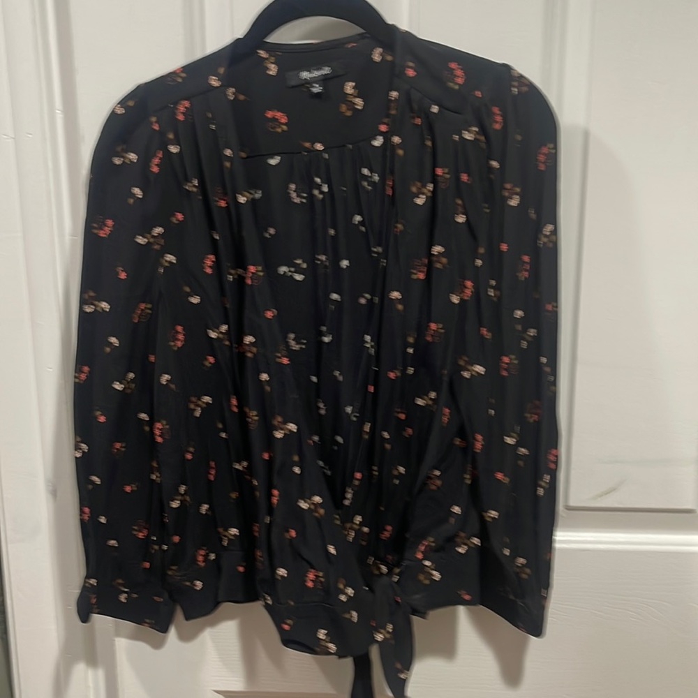 Madewell size medium blouse. Great condition.